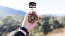 How to find qibla with compass?